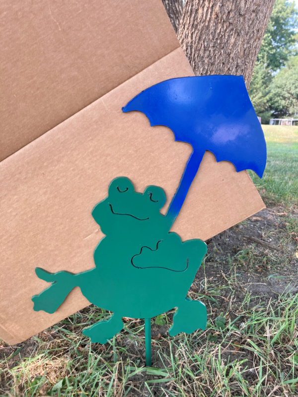 Garden Toad with Umbrella